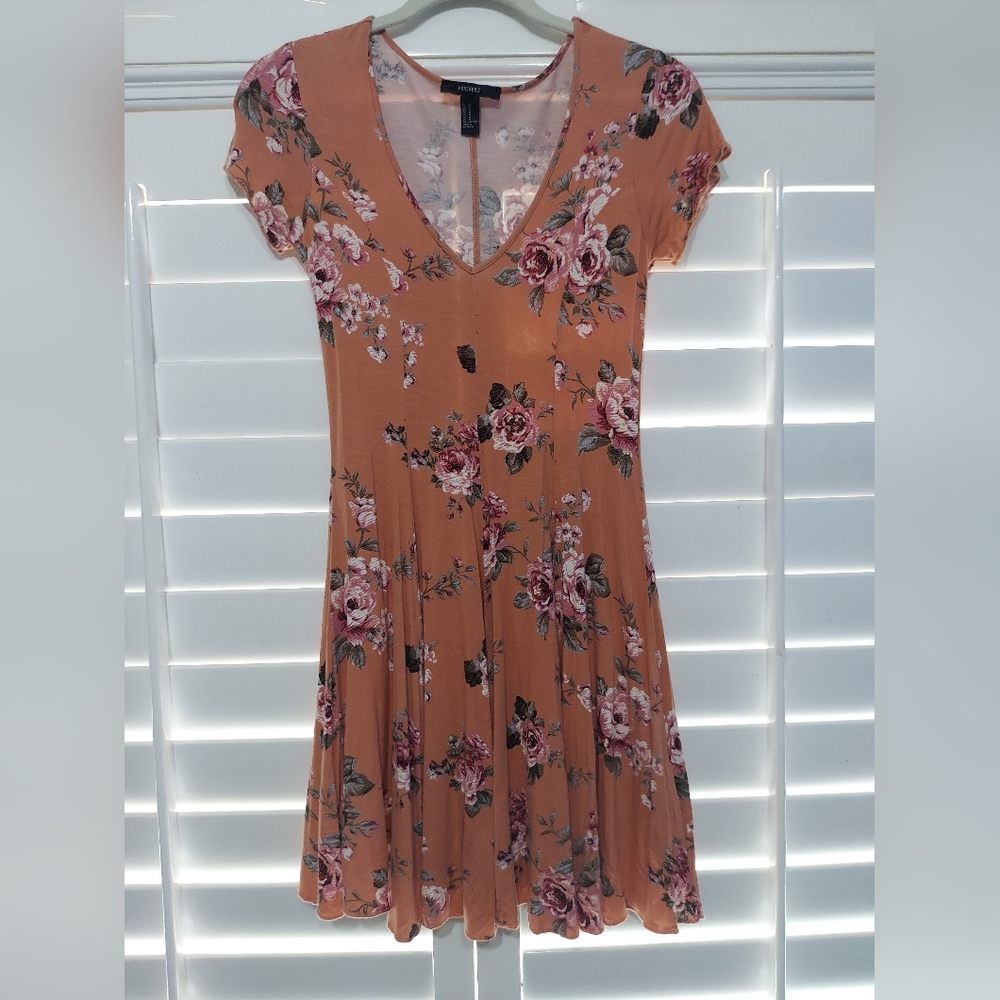 FOREVER 21 shirt dress with floral pattern